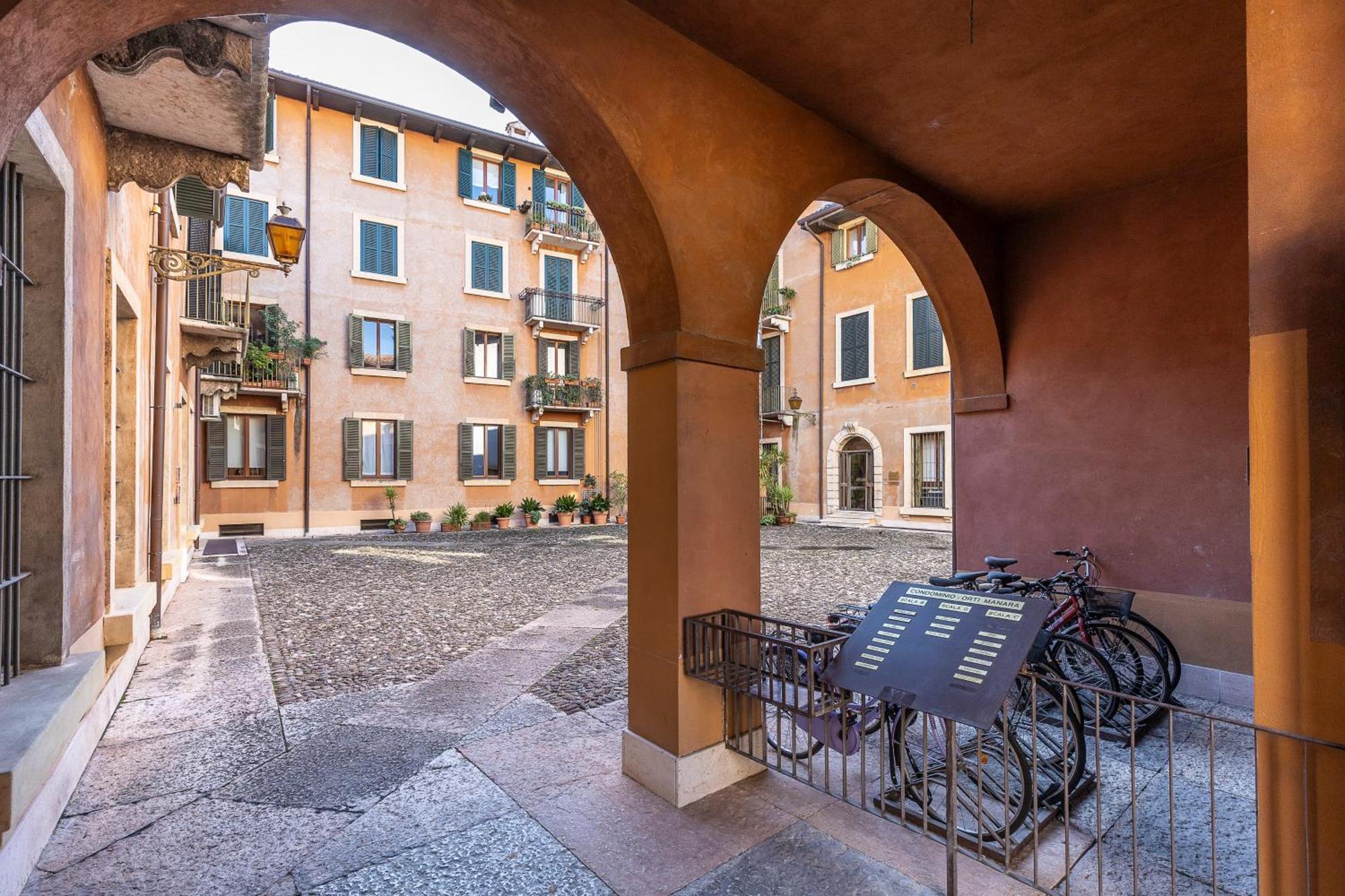 Orti Manara Design Apartments Verona Exterior foto